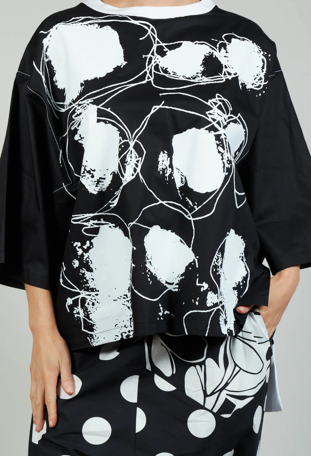 Printwork Bracelet Sleeve T-shirt in Original Black