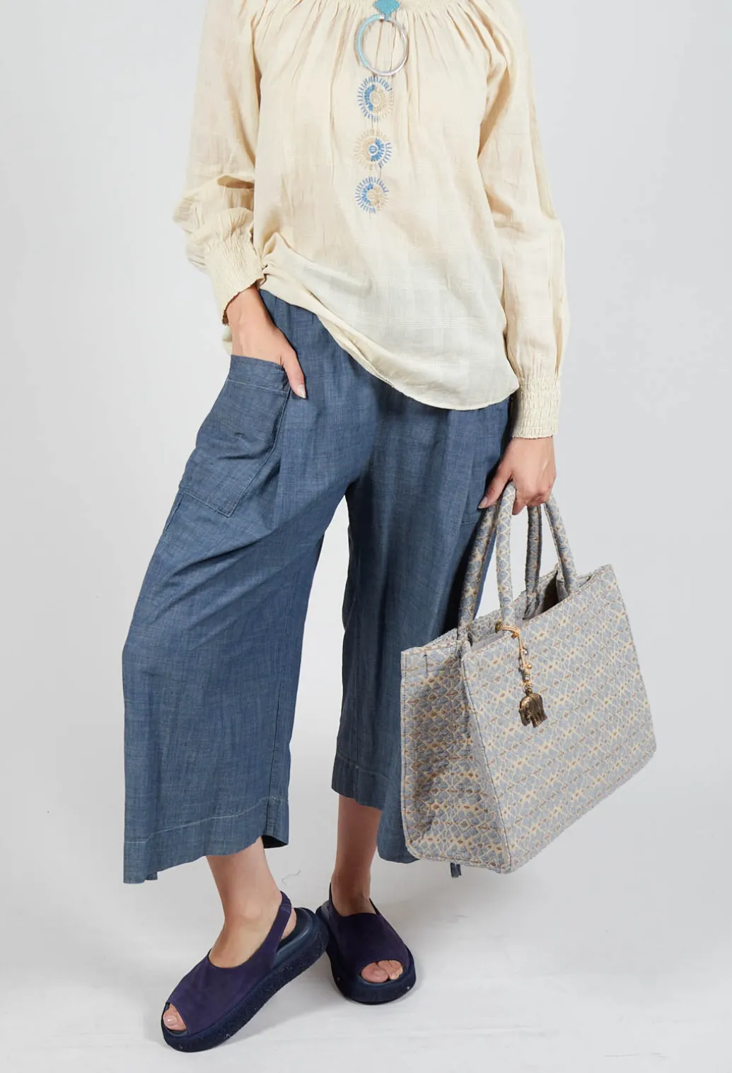 Pull String Capri Trousers in Oyster Grey