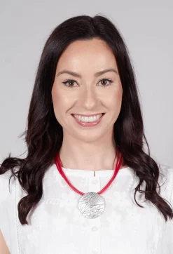 PVC Three Row Necklace with Engraved Zamak Pendant in Red