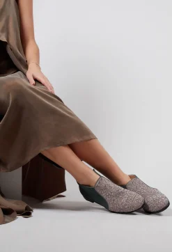Queen Boot in Suede Grey Frost
