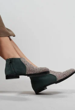 Queen Boot in Suede Grey Frost
