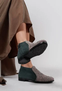 Queen Boot in Suede Grey Frost