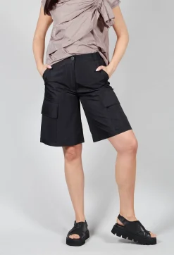 RAIN1 Shorts in Black