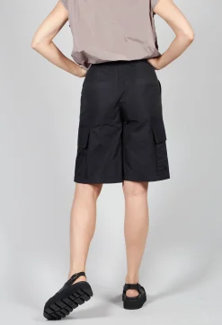 RAIN1 Shorts in Black