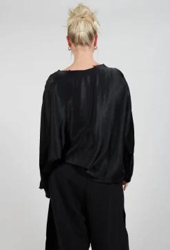 Raj Dia Top in Black