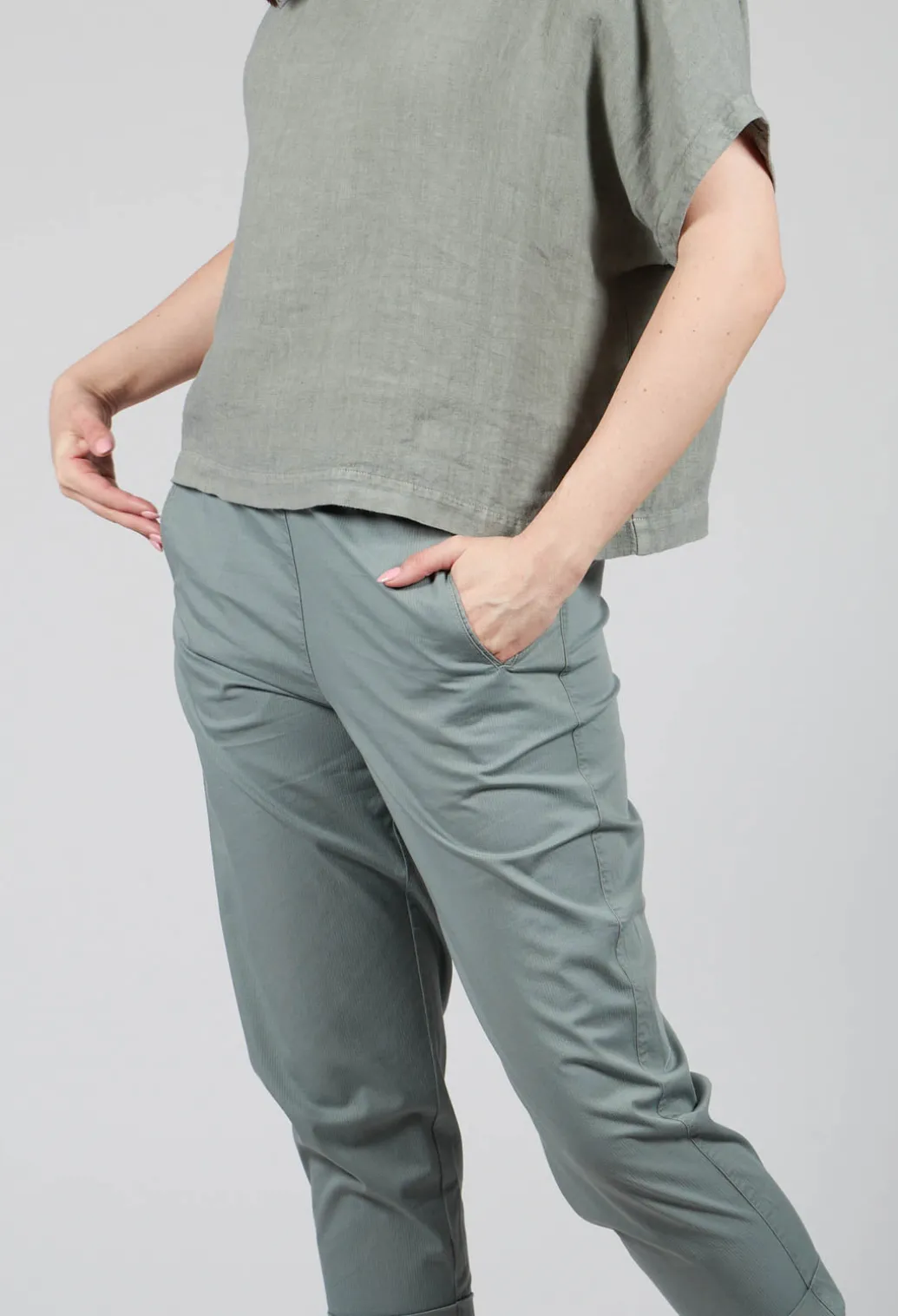 Relaxed Geisha Trousers in Eucalyptus