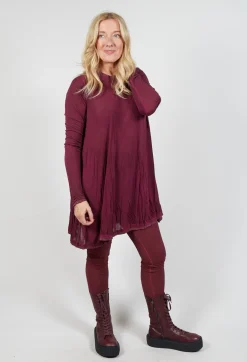 Relaxed Pleat Top in Merlot Cloud