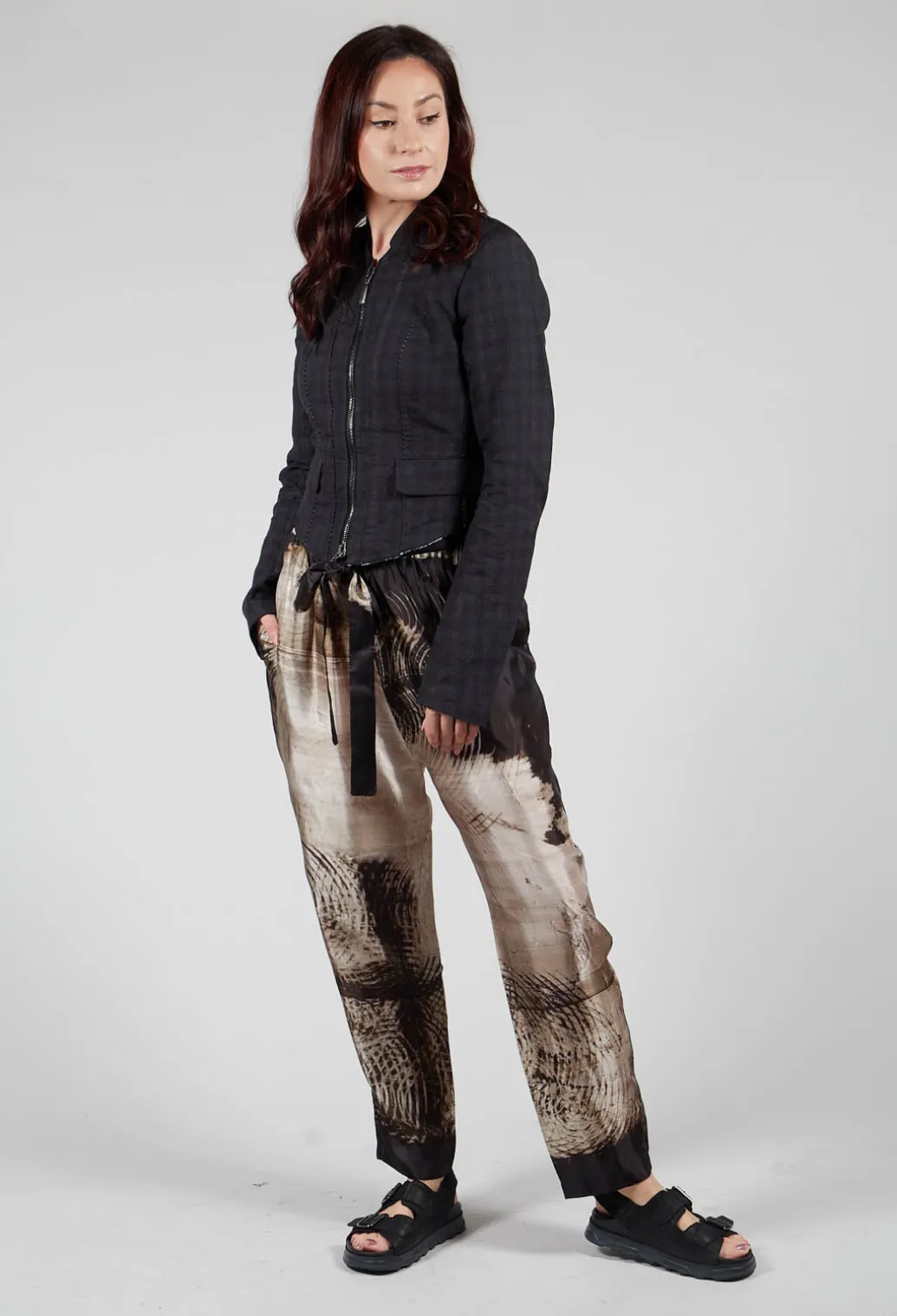 Relaxed Trousers in Single Variant
