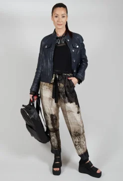 Relaxed Trousers in Single Variant