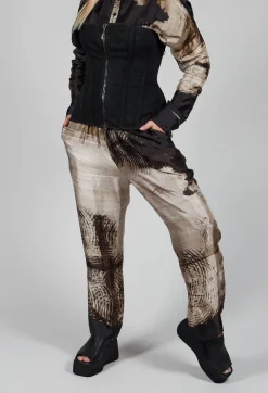 Relaxed Trousers in Single Variant