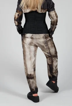 Relaxed Trousers in Single Variant