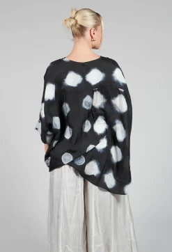 Rene Round Neck Shirt in Black and White