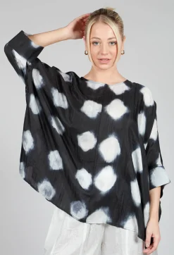 Rene Round Neck Shirt in Black and White