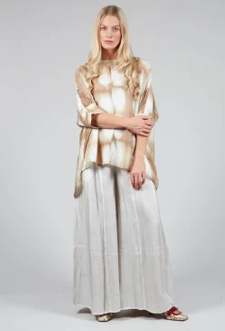 Rene Round Neck Shirt in Beige and White