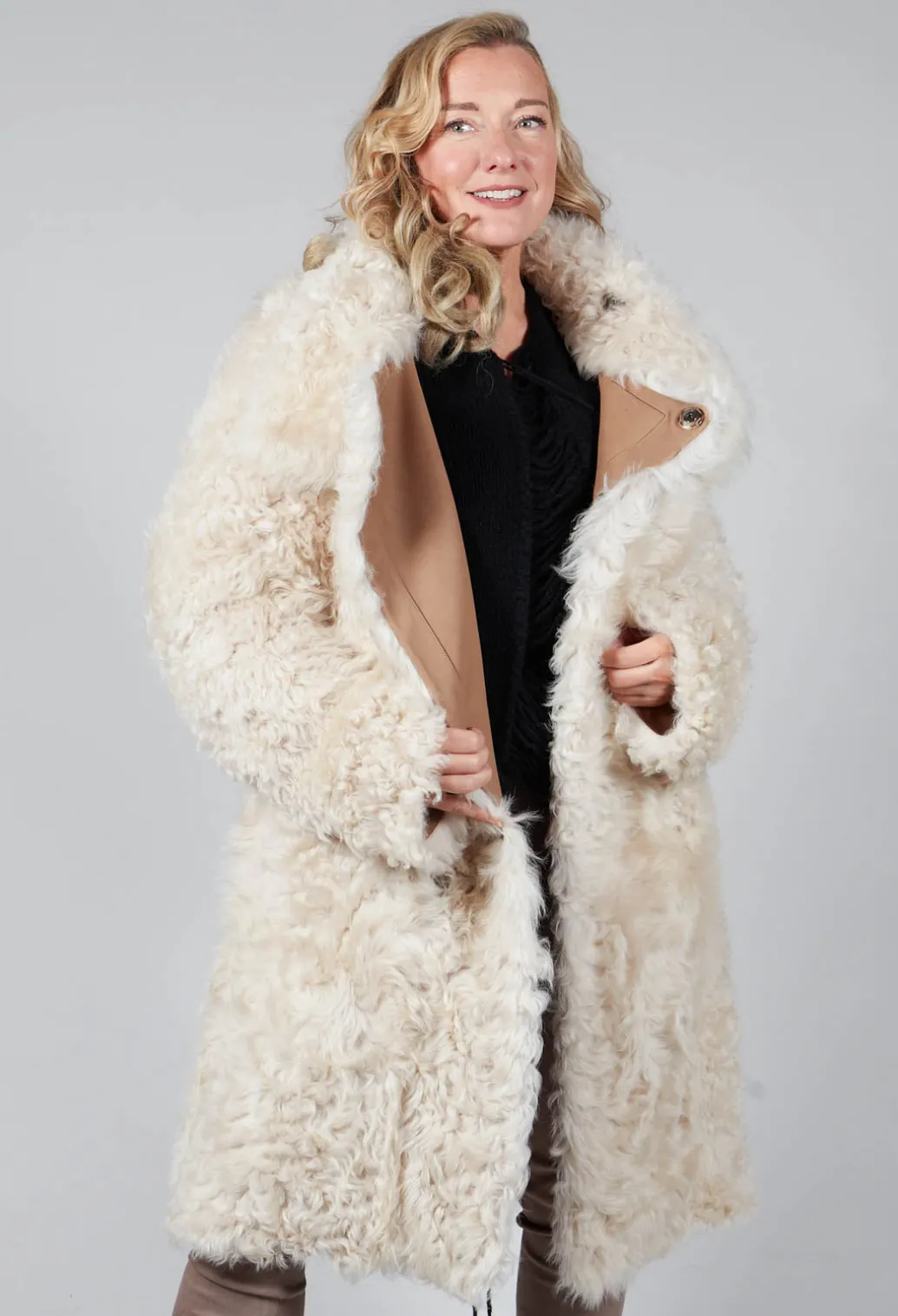 Reversible Toscana Coat with Fur Lining in Camel Cream