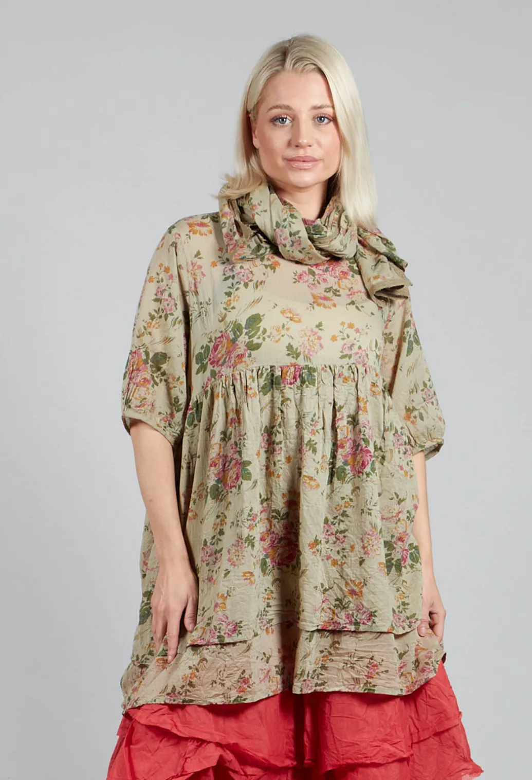 Roselle Top in Almond Flowers