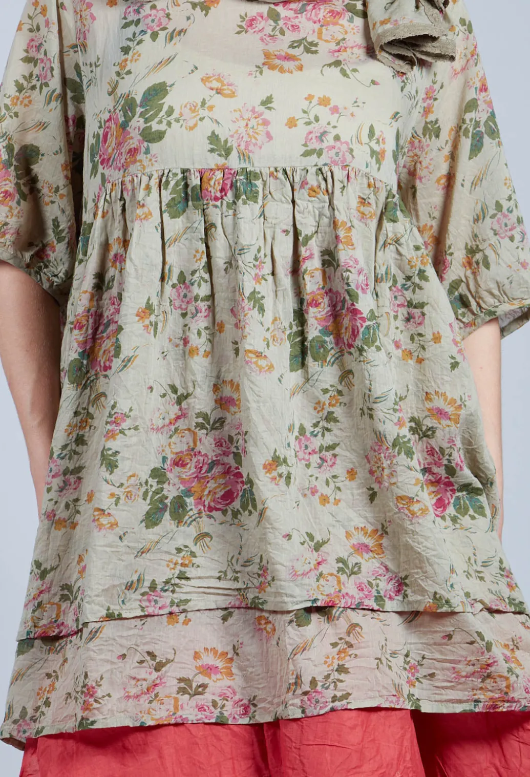 Roselle Top in Almond Flowers