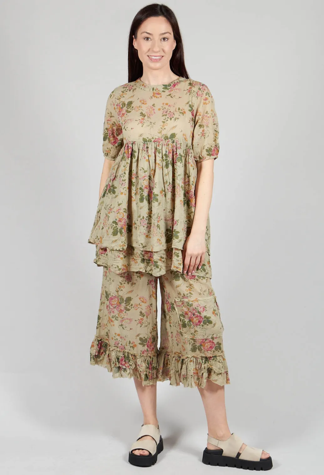 Roselle Top in Almond Flowers