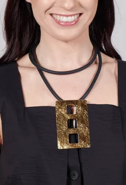 Rubber Necklace with Three Square Brass Pendant in Golden