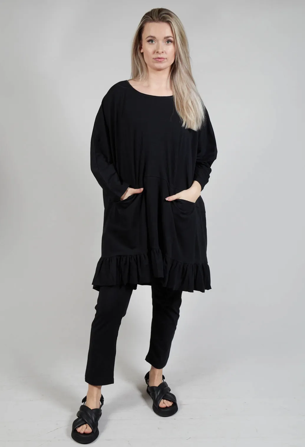Ruffled Hem Top in Black