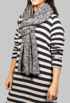 Scarf in Almost Black and Beige