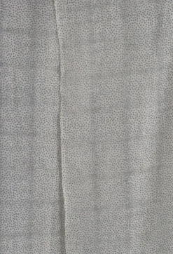 Scarf in Off White/Charcoal