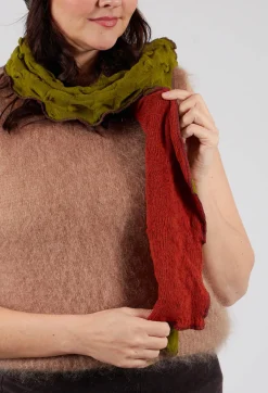 Sea Wool Scarf in Rust Olive