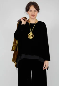 Sevda Top in Black