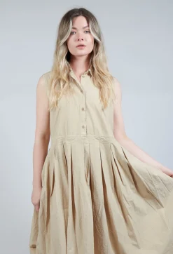 Shirtwaist Dress in Juta