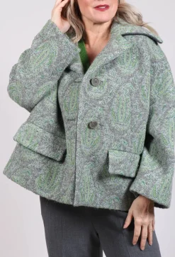 Short Coat with Large Collar in Grey
