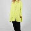 Short Length Coat With Pocket Features in Spring