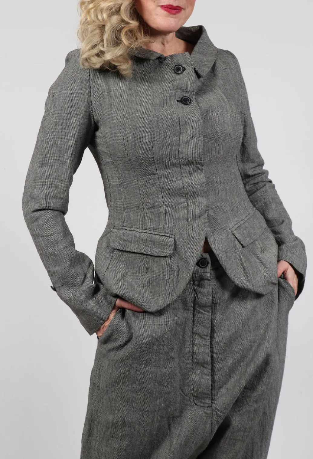 Short Open Neck Jacket in Latte check