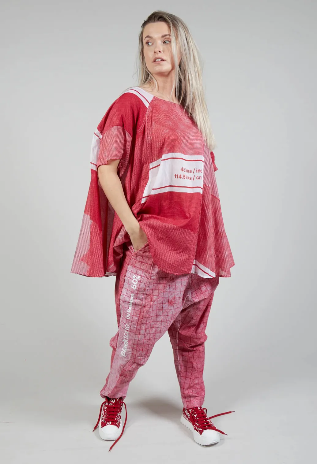 Short Sleeve Cotton Top in Chili Print