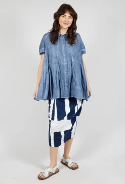 Short Sleeve Tulip Shirt in Navy Cloud