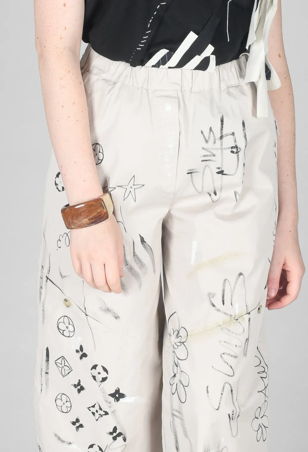 Signature Design Trousers in Beige