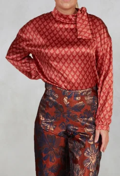 Silk Bow Shirt in Vulcano