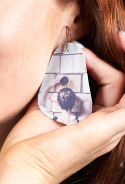 Silver Metal Eardrops with Coffee Image Detail