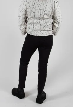 Skinny Fit Jeans in Black