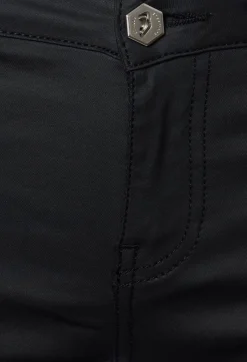 Skinny Soft Feel Jeans in Intrigue