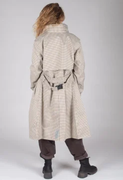 Skyet Coat in Beige Check