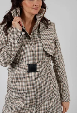 Skyet Coat in Beige Check