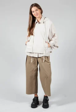 Sleeveless Basics Vest in Off White