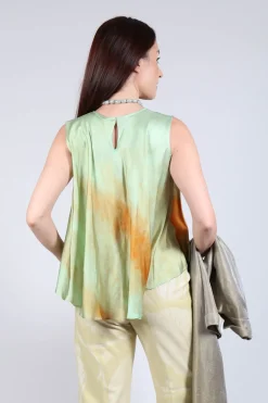 Sleeveless Blouse in Tie Dye Print