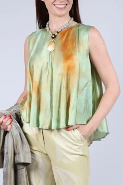 Sleeveless Blouse in Tie Dye Print