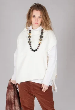 Sleeveless Jumper in Cream