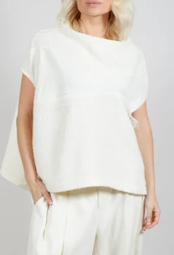 Sleeveless Jumper in Cream