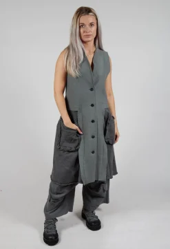 Sleeveless Longline Top with Feature Pockets in Rock