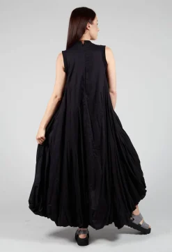 Sleeveless Maxi dress in Black