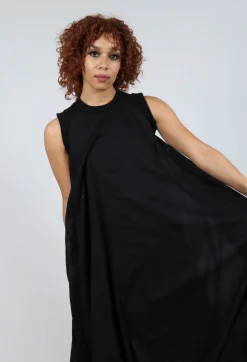 Sleeveless Maxi dress in Black