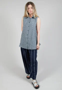 Sleeveless Shirt in Checker Blue